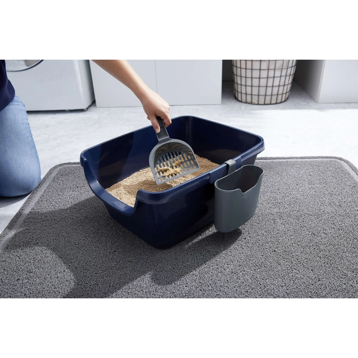 Frisco Open Top Cat Litter Box With Rim, Large & Frisco Plastic Litter Scooper with Caddy Frisco Open Top Cat Litter Box With Rim, Large & Frisco Plastic Litter Scooper With Caddy -Frisco Pet Hub 947526 PT7. AC SS1800 V1693600340